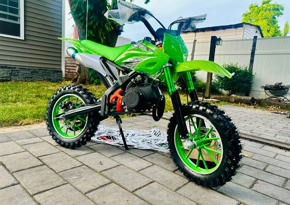 2 Stroke Pocket-bike Gas powered Pull-start .New
