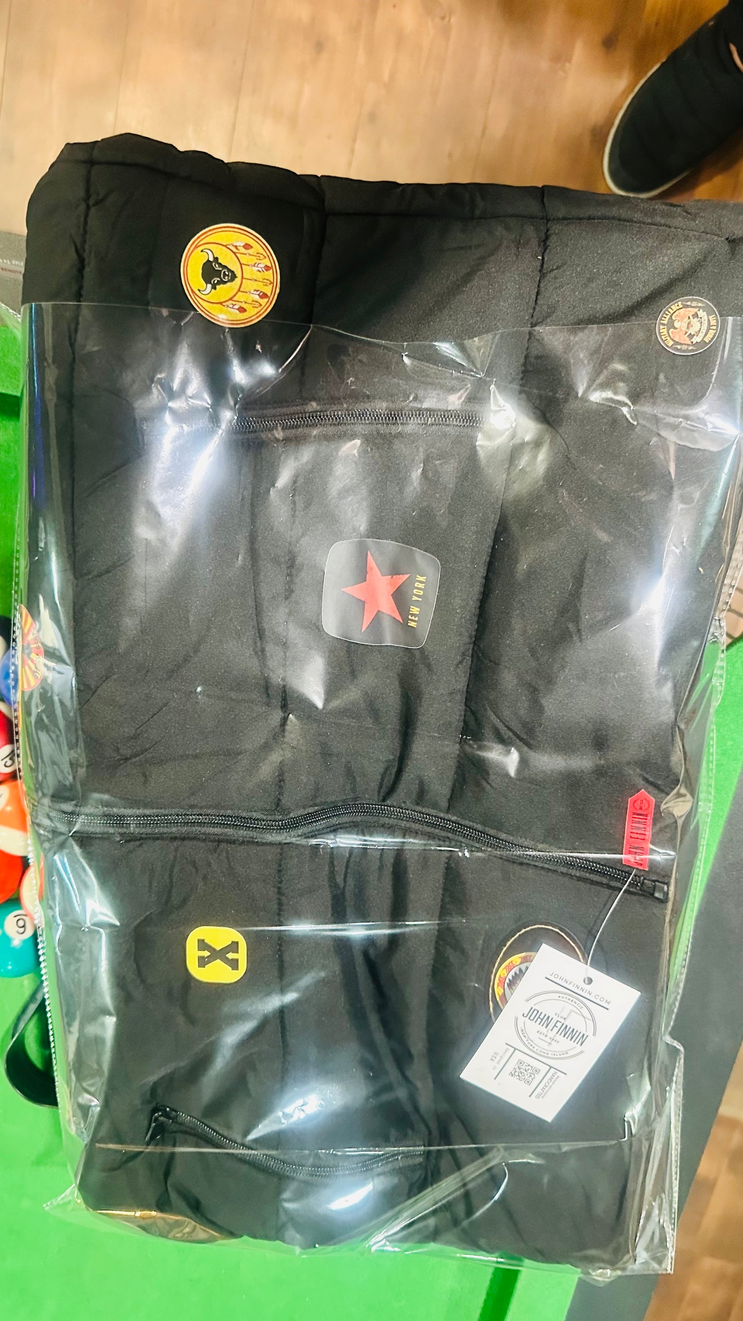 Sleeveless Men puffer jacket new by John finnin