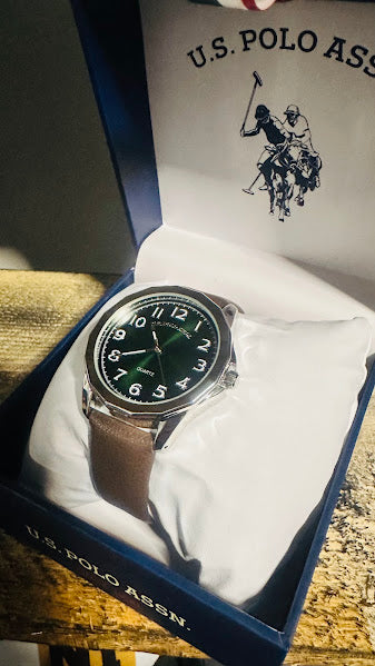 men watch US polo assn